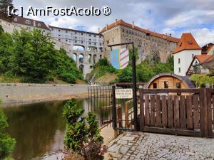 [P16] Garni Hotel Castle Bridge; vedere de pe terasă spre dreapta » foto by crismis
 - 
<span class="allrVoted glyphicon glyphicon-heart hidden" id="av1410291"></span>
<a class="m-l-10 hidden" id="sv1410291" onclick="voting_Foto_DelVot(,1410291,28431)" role="button">șterge vot <span class="glyphicon glyphicon-remove"></span></a>
<a id="v91410291" class=" c-red"  onclick="voting_Foto_SetVot(1410291)" role="button"><span class="glyphicon glyphicon-heart-empty"></span> <b>LIKE</b> = Votează poza</a> <img class="hidden"  id="f1410291W9" src="/imagini/loader.gif" border="0" /><span class="AjErrMes hidden" id="e1410291ErM"></span>