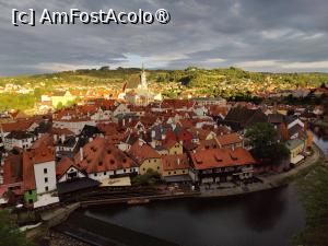 [P02] Cesky Krumlov văzut de la castel; imediat după dig e hotelul nostru » foto by crismis
 - 
<span class="allrVoted glyphicon glyphicon-heart hidden" id="av1410277"></span>
<a class="m-l-10 hidden" id="sv1410277" onclick="voting_Foto_DelVot(,1410277,28431)" role="button">șterge vot <span class="glyphicon glyphicon-remove"></span></a>
<a id="v91410277" class=" c-red"  onclick="voting_Foto_SetVot(1410277)" role="button"><span class="glyphicon glyphicon-heart-empty"></span> <b>LIKE</b> = Votează poza</a> <img class="hidden"  id="f1410277W9" src="/imagini/loader.gif" border="0" /><span class="AjErrMes hidden" id="e1410277ErM"></span>
