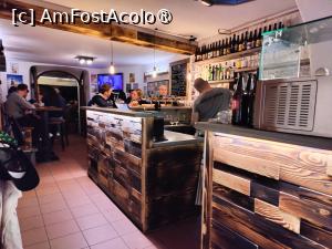 [P39] Bistro 53 Beer Point » foto by crismis
 - 
<span class="allrVoted glyphicon glyphicon-heart hidden" id="av1412268"></span>
<a class="m-l-10 hidden" id="sv1412268" onclick="voting_Foto_DelVot(,1412268,28441)" role="button">șterge vot <span class="glyphicon glyphicon-remove"></span></a>
<a id="v91412268" class=" c-red"  onclick="voting_Foto_SetVot(1412268)" role="button"><span class="glyphicon glyphicon-heart-empty"></span> <b>LIKE</b> = Votează poza</a> <img class="hidden"  id="f1412268W9" src="/imagini/loader.gif" border="0" /><span class="AjErrMes hidden" id="e1412268ErM"></span>