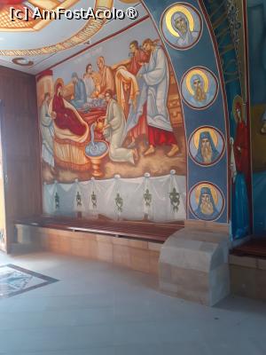 [P18] Interior din biserica din 1840 » foto by Michi
 - 
<span class="allrVoted glyphicon glyphicon-heart hidden" id="av1412872"></span>
<a class="m-l-10 hidden" id="sv1412872" onclick="voting_Foto_DelVot(,1412872,28446)" role="button">șterge vot <span class="glyphicon glyphicon-remove"></span></a>
<a id="v91412872" class=" c-red"  onclick="voting_Foto_SetVot(1412872)" role="button"><span class="glyphicon glyphicon-heart-empty"></span> <b>LIKE</b> = Votează poza</a> <img class="hidden"  id="f1412872W9" src="/imagini/loader.gif" border="0" /><span class="AjErrMes hidden" id="e1412872ErM"></span>
