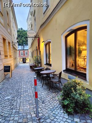 [P21] ANTON Kaffehaus & Weinbar » foto by crismis
 - 
<span class="allrVoted glyphicon glyphicon-heart hidden" id="av1413329"></span>
<a class="m-l-10 hidden" id="sv1413329" onclick="voting_Foto_DelVot(,1413329,28448)" role="button">șterge vot <span class="glyphicon glyphicon-remove"></span></a>
<a id="v91413329" class=" c-red"  onclick="voting_Foto_SetVot(1413329)" role="button"><span class="glyphicon glyphicon-heart-empty"></span> <b>LIKE</b> = Votează poza</a> <img class="hidden"  id="f1413329W9" src="/imagini/loader.gif" border="0" /><span class="AjErrMes hidden" id="e1413329ErM"></span>