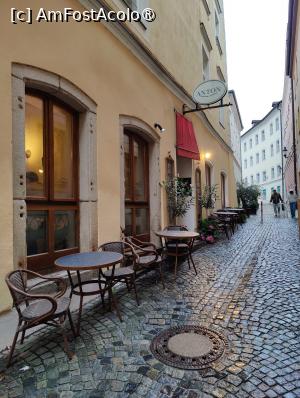 [P09] ANTON Kaffehaus & Weinbar » foto by crismis
 - 
<span class="allrVoted glyphicon glyphicon-heart hidden" id="av1413317"></span>
<a class="m-l-10 hidden" id="sv1413317" onclick="voting_Foto_DelVot(,1413317,28448)" role="button">șterge vot <span class="glyphicon glyphicon-remove"></span></a>
<a id="v91413317" class=" c-red"  onclick="voting_Foto_SetVot(1413317)" role="button"><span class="glyphicon glyphicon-heart-empty"></span> <b>LIKE</b> = Votează poza</a> <img class="hidden"  id="f1413317W9" src="/imagini/loader.gif" border="0" /><span class="AjErrMes hidden" id="e1413317ErM"></span>