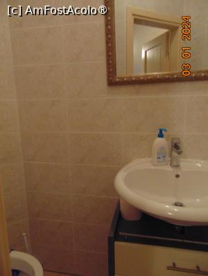 [P14] interior baie » foto by Yolanda
 - 
<span class="allrVoted glyphicon glyphicon-heart hidden" id="av1413577"></span>
<a class="m-l-10 hidden" id="sv1413577" onclick="voting_Foto_DelVot(,1413577,28451)" role="button">șterge vot <span class="glyphicon glyphicon-remove"></span></a>
<a id="v91413577" class=" c-red"  onclick="voting_Foto_SetVot(1413577)" role="button"><span class="glyphicon glyphicon-heart-empty"></span> <b>LIKE</b> = Votează poza</a> <img class="hidden"  id="f1413577W9" src="/imagini/loader.gif" border="0" /><span class="AjErrMes hidden" id="e1413577ErM"></span>