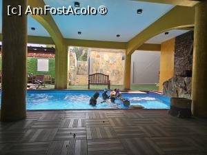 [P16] la piscină » foto by robert
 - 
<span class="allrVoted glyphicon glyphicon-heart hidden" id="av1417254"></span>
<a class="m-l-10 hidden" id="sv1417254" onclick="voting_Foto_DelVot(,1417254,28488)" role="button">șterge vot <span class="glyphicon glyphicon-remove"></span></a>
<a id="v91417254" class=" c-red"  onclick="voting_Foto_SetVot(1417254)" role="button"><span class="glyphicon glyphicon-heart-empty"></span> <b>LIKE</b> = Votează poza</a> <img class="hidden"  id="f1417254W9" src="/imagini/loader.gif" border="0" /><span class="AjErrMes hidden" id="e1417254ErM"></span>