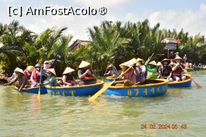 [P24] Vietnam - Hoi An Coconut Boat » foto by Pușcașu Marin
 - 
<span class="allrVoted glyphicon glyphicon-heart hidden" id="av1421068"></span>
<a class="m-l-10 hidden" id="sv1421068" onclick="voting_Foto_DelVot(,1421068,28508)" role="button">șterge vot <span class="glyphicon glyphicon-remove"></span></a>
<a id="v91421068" class=" c-red"  onclick="voting_Foto_SetVot(1421068)" role="button"><span class="glyphicon glyphicon-heart-empty"></span> <b>LIKE</b> = Votează poza</a> <img class="hidden"  id="f1421068W9" src="/imagini/loader.gif" border="0" /><span class="AjErrMes hidden" id="e1421068ErM"></span>