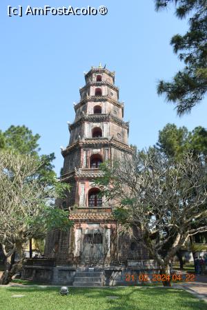 [P04] Vietnam - Hue , Thien Mu Pagoda » foto by Pușcașu Marin
 - 
<span class="allrVoted glyphicon glyphicon-heart hidden" id="av1421048"></span>
<a class="m-l-10 hidden" id="sv1421048" onclick="voting_Foto_DelVot(,1421048,28508)" role="button">șterge vot <span class="glyphicon glyphicon-remove"></span></a>
<a id="v91421048" class=" c-red"  onclick="voting_Foto_SetVot(1421048)" role="button"><span class="glyphicon glyphicon-heart-empty"></span> <b>LIKE</b> = Votează poza</a> <img class="hidden"  id="f1421048W9" src="/imagini/loader.gif" border="0" /><span class="AjErrMes hidden" id="e1421048ErM"></span>