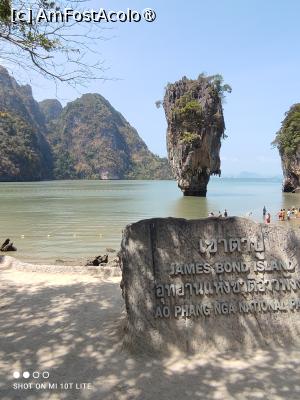 [P40] Thailanda - Phuket , în vizită la James Bond Island » foto by Pușcașu Marin
 - 
<span class="allrVoted glyphicon glyphicon-heart hidden" id="av1421097"></span>
<a class="m-l-10 hidden" id="sv1421097" onclick="voting_Foto_DelVot(,1421097,28508)" role="button">șterge vot <span class="glyphicon glyphicon-remove"></span></a>
<a id="v91421097" class=" c-red"  onclick="voting_Foto_SetVot(1421097)" role="button"><span class="glyphicon glyphicon-heart-empty"></span> <b>LIKE</b> = Votează poza</a> <img class="hidden"  id="f1421097W9" src="/imagini/loader.gif" border="0" /><span class="AjErrMes hidden" id="e1421097ErM"></span>