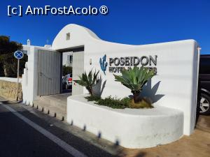 [P18] Poseidon Hotel Suites, intrarea din stradă » foto by crismis
 - 
<span class="allrVoted glyphicon glyphicon-heart hidden" id="av1421343"></span>
<a class="m-l-10 hidden" id="sv1421343" onclick="voting_Foto_DelVot(,1421343,28509)" role="button">șterge vot <span class="glyphicon glyphicon-remove"></span></a>
<a id="v91421343" class=" c-red"  onclick="voting_Foto_SetVot(1421343)" role="button"><span class="glyphicon glyphicon-heart-empty"></span> <b>LIKE</b> = Votează poza</a> <img class="hidden"  id="f1421343W9" src="/imagini/loader.gif" border="0" /><span class="AjErrMes hidden" id="e1421343ErM"></span>