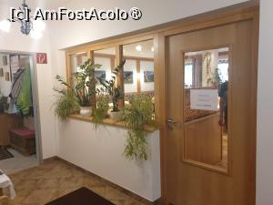 [P05] Haus Bergkristall - intrarea cu recepția și sala de mese » foto by sunflower
 - 
<span class="allrVoted glyphicon glyphicon-heart hidden" id="av1422171"></span>
<a class="m-l-10 hidden" id="sv1422171" onclick="voting_Foto_DelVot(,1422171,28515)" role="button">șterge vot <span class="glyphicon glyphicon-remove"></span></a>
<a id="v91422171" class=" c-red"  onclick="voting_Foto_SetVot(1422171)" role="button"><span class="glyphicon glyphicon-heart-empty"></span> <b>LIKE</b> = Votează poza</a> <img class="hidden"  id="f1422171W9" src="/imagini/loader.gif" border="0" /><span class="AjErrMes hidden" id="e1422171ErM"></span>