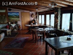 [P12] Sala de mese » foto by Marius 72
 - 
<span class="allrVoted glyphicon glyphicon-heart hidden" id="av1422692"></span>
<a class="m-l-10 hidden" id="sv1422692" onclick="voting_Foto_DelVot(,1422692,28518)" role="button">șterge vot <span class="glyphicon glyphicon-remove"></span></a>
<a id="v91422692" class=" c-red"  onclick="voting_Foto_SetVot(1422692)" role="button"><span class="glyphicon glyphicon-heart-empty"></span> <b>LIKE</b> = Votează poza</a> <img class="hidden"  id="f1422692W9" src="/imagini/loader.gif" border="0" /><span class="AjErrMes hidden" id="e1422692ErM"></span>