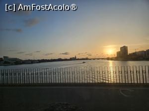 [P10] am ajuns în Yamoussoukro » foto by robert
 - 
<span class="allrVoted glyphicon glyphicon-heart hidden" id="av1423559"></span>
<a class="m-l-10 hidden" id="sv1423559" onclick="voting_Foto_DelVot(,1423559,28522)" role="button">șterge vot <span class="glyphicon glyphicon-remove"></span></a>
<a id="v91423559" class=" c-red"  onclick="voting_Foto_SetVot(1423559)" role="button"><span class="glyphicon glyphicon-heart-empty"></span> <b>LIKE</b> = Votează poza</a> <img class="hidden"  id="f1423559W9" src="/imagini/loader.gif" border="0" /><span class="AjErrMes hidden" id="e1423559ErM"></span>