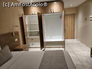 [P03] camera de hotel » foto by robert
 - 
<span class="allrVoted glyphicon glyphicon-heart hidden" id="av1428024"></span>
<a class="m-l-10 hidden" id="sv1428024" onclick="voting_Foto_DelVot(,1428024,28548)" role="button">șterge vot <span class="glyphicon glyphicon-remove"></span></a>
<a id="v91428024" class=" c-red"  onclick="voting_Foto_SetVot(1428024)" role="button"><span class="glyphicon glyphicon-heart-empty"></span> <b>LIKE</b> = Votează poza</a> <img class="hidden"  id="f1428024W9" src="/imagini/loader.gif" border="0" /><span class="AjErrMes hidden" id="e1428024ErM"></span>