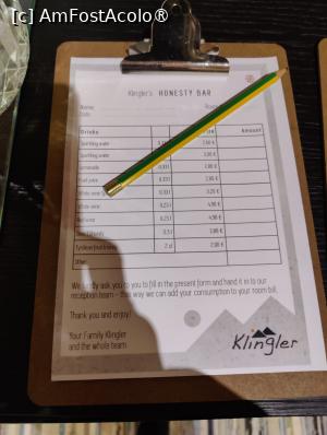 [P29] Klingler Hotel; lobby; prețuri minibar » foto by crismis
 - 
<span class="allrVoted glyphicon glyphicon-heart hidden" id="av1428302"></span>
<a class="m-l-10 hidden" id="sv1428302" onclick="voting_Foto_DelVot(,1428302,28553)" role="button">șterge vot <span class="glyphicon glyphicon-remove"></span></a>
<a id="v91428302" class=" c-red"  onclick="voting_Foto_SetVot(1428302)" role="button"><span class="glyphicon glyphicon-heart-empty"></span> <b>LIKE</b> = Votează poza</a> <img class="hidden"  id="f1428302W9" src="/imagini/loader.gif" border="0" /><span class="AjErrMes hidden" id="e1428302ErM"></span>