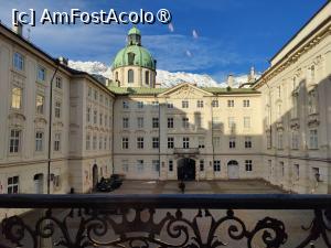 [P06] Innsbruck; Palatul Hofburg » foto by crismis
 - 
<span class="allrVoted glyphicon glyphicon-heart hidden" id="av1428279"></span>
<a class="m-l-10 hidden" id="sv1428279" onclick="voting_Foto_DelVot(,1428279,28553)" role="button">șterge vot <span class="glyphicon glyphicon-remove"></span></a>
<a id="v91428279" class=" c-red"  onclick="voting_Foto_SetVot(1428279)" role="button"><span class="glyphicon glyphicon-heart-empty"></span> <b>LIKE</b> = Votează poza</a> <img class="hidden"  id="f1428279W9" src="/imagini/loader.gif" border="0" /><span class="AjErrMes hidden" id="e1428279ErM"></span>