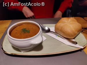 [P08] Cafe-Restaurant Klingler; supă-gulaș » foto by crismis
 - 
<span class="allrVoted glyphicon glyphicon-heart hidden" id="av1428331"></span>
<a class="m-l-10 hidden" id="sv1428331" onclick="voting_Foto_DelVot(,1428331,28555)" role="button">șterge vot <span class="glyphicon glyphicon-remove"></span></a>
<a id="v91428331" class=" c-red"  onclick="voting_Foto_SetVot(1428331)" role="button"><span class="glyphicon glyphicon-heart-empty"></span> <b>LIKE</b> = Votează poza</a> <img class="hidden"  id="f1428331W9" src="/imagini/loader.gif" border="0" /><span class="AjErrMes hidden" id="e1428331ErM"></span>
