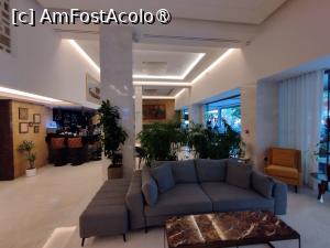 [P20] Lobby Lounge (la intrare în hotel). În stânga este Barul. » foto by ovidiuyepi
 - 
<span class="allrVoted glyphicon glyphicon-heart hidden" id="av1430879"></span>
<a class="m-l-10 hidden" id="sv1430879" onclick="voting_Foto_DelVot(,1430879,28575)" role="button">șterge vot <span class="glyphicon glyphicon-remove"></span></a>
<a id="v91430879" class=" c-red"  onclick="voting_Foto_SetVot(1430879)" role="button"><span class="glyphicon glyphicon-heart-empty"></span> <b>LIKE</b> = Votează poza</a> <img class="hidden"  id="f1430879W9" src="/imagini/loader.gif" border="0" /><span class="AjErrMes hidden" id="e1430879ErM"></span>