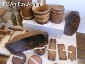 [P15] Pucioasa - Muzeul de Etnografie. Obiecte casnice. » foto by iulianic
 - 
<span class="allrVoted glyphicon glyphicon-heart hidden" id="av1435556"></span>
<a class="m-l-10 hidden" id="sv1435556" onclick="voting_Foto_DelVot(,1435556,28622)" role="button">șterge vot <span class="glyphicon glyphicon-remove"></span></a>
<a id="v91435556" class=" c-red"  onclick="voting_Foto_SetVot(1435556)" role="button"><span class="glyphicon glyphicon-heart-empty"></span> <b>LIKE</b> = Votează poza</a> <img class="hidden"  id="f1435556W9" src="/imagini/loader.gif" border="0" /><span class="AjErrMes hidden" id="e1435556ErM"></span>