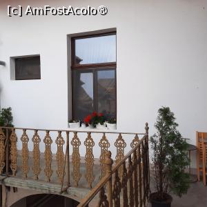 [P05] Odorheiu Secuiesc, Fereasta de la Central Harmony Apartment, Balconul cu  Balustradă din fier forjat » foto by mprofeanu
 - 
<span class="allrVoted glyphicon glyphicon-heart hidden" id="av1436762"></span>
<a class="m-l-10 hidden" id="sv1436762" onclick="voting_Foto_DelVot(,1436762,28629)" role="button">șterge vot <span class="glyphicon glyphicon-remove"></span></a>
<a id="v91436762" class=" c-red"  onclick="voting_Foto_SetVot(1436762)" role="button"><span class="glyphicon glyphicon-heart-empty"></span> <b>LIKE</b> = Votează poza</a> <img class="hidden"  id="f1436762W9" src="/imagini/loader.gif" border="0" /><span class="AjErrMes hidden" id="e1436762ErM"></span>