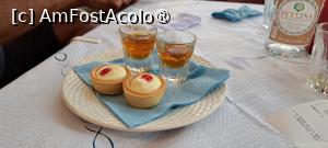 [P37] Din partea casei, taverna Nostos » foto by irinad
 - 
<span class="allrVoted glyphicon glyphicon-heart hidden" id="av1450527"></span>
<a class="m-l-10 hidden" id="sv1450527" onclick="voting_Foto_DelVot(,1450527,28749)" role="button">șterge vot <span class="glyphicon glyphicon-remove"></span></a>
<a id="v91450527" class=" c-red"  onclick="voting_Foto_SetVot(1450527)" role="button"><span class="glyphicon glyphicon-heart-empty"></span> <b>LIKE</b> = Votează poza</a> <img class="hidden"  id="f1450527W9" src="/imagini/loader.gif" border="0" /><span class="AjErrMes hidden" id="e1450527ErM"></span>