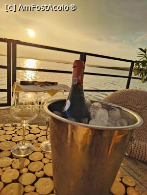 [P30] Șampanie pe ponton, la apus » foto by crismis
 - 
<span class="allrVoted glyphicon glyphicon-heart hidden" id="av1463635"></span>
<a class="m-l-10 hidden" id="sv1463635" onclick="voting_Foto_DelVot(,1463635,28836)" role="button">șterge vot <span class="glyphicon glyphicon-remove"></span></a>
<a id="v91463635" class=" c-red"  onclick="voting_Foto_SetVot(1463635)" role="button"><span class="glyphicon glyphicon-heart-empty"></span> <b>LIKE</b> = Votează poza</a> <img class="hidden"  id="f1463635W9" src="/imagini/loader.gif" border="0" /><span class="AjErrMes hidden" id="e1463635ErM"></span>
