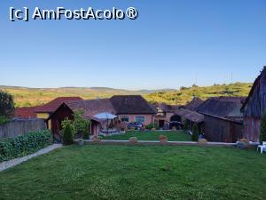 [P04] Flori Haus - vedere de la căsuța noastră » foto by crismis
 - 
<span class="allrVoted glyphicon glyphicon-heart hidden" id="av1463939"></span>
<a class="m-l-10 hidden" id="sv1463939" onclick="voting_Foto_DelVot(,1463939,28839)" role="button">șterge vot <span class="glyphicon glyphicon-remove"></span></a>
<a id="v91463939" class=" c-red"  onclick="voting_Foto_SetVot(1463939)" role="button"><span class="glyphicon glyphicon-heart-empty"></span> <b>LIKE</b> = Votează poza</a> <img class="hidden"  id="f1463939W9" src="/imagini/loader.gif" border="0" /><span class="AjErrMes hidden" id="e1463939ErM"></span>