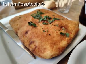 [P20] Taverna Drakonisi; plăcintă cu anghinare » foto by crismis
 - 
<span class="allrVoted glyphicon glyphicon-heart hidden" id="av1473047"></span>
<a class="m-l-10 hidden" id="sv1473047" onclick="voting_Foto_DelVot(,1473047,28841)" role="button">șterge vot <span class="glyphicon glyphicon-remove"></span></a>
<a id="v91473047" class=" c-red"  onclick="voting_Foto_SetVot(1473047)" role="button"><span class="glyphicon glyphicon-heart-empty"></span> <b>LIKE</b> = Votează poza</a> <img class="hidden"  id="f1473047W9" src="/imagini/loader.gif" border="0" /><span class="AjErrMes hidden" id="e1473047ErM"></span>