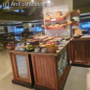 [P25] la restaurant » foto by robert
 - 
<span class="allrVoted glyphicon glyphicon-heart hidden" id="av1472868"></span>
<a class="m-l-10 hidden" id="sv1472868" onclick="voting_Foto_DelVot(,1472868,28913)" role="button">șterge vot <span class="glyphicon glyphicon-remove"></span></a>
<a id="v91472868" class=" c-red"  onclick="voting_Foto_SetVot(1472868)" role="button"><span class="glyphicon glyphicon-heart-empty"></span> <b>LIKE</b> = Votează poza</a> <img class="hidden"  id="f1472868W9" src="/imagini/loader.gif" border="0" /><span class="AjErrMes hidden" id="e1472868ErM"></span>