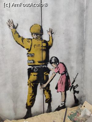 [P54] Muzeul Banksy Cracovia » foto by crismis
 - 
<span class="allrVoted glyphicon glyphicon-heart hidden" id="av1476944"></span>
<a class="m-l-10 hidden" id="sv1476944" onclick="voting_Foto_DelVot(,1476944,28942)" role="button">șterge vot <span class="glyphicon glyphicon-remove"></span></a>
<a id="v91476944" class=" c-red"  onclick="voting_Foto_SetVot(1476944)" role="button"><span class="glyphicon glyphicon-heart-empty"></span> <b>LIKE</b> = Votează poza</a> <img class="hidden"  id="f1476944W9" src="/imagini/loader.gif" border="0" /><span class="AjErrMes hidden" id="e1476944ErM"></span>