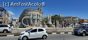[P15] 15, Ajungem într-o piațetă cu un monument care îmi pune probleme de înțelegere. » foto by msnd
 - 
<span class="allrVoted glyphicon glyphicon-heart hidden" id="av1479223"></span>
<a class="m-l-10 hidden" id="sv1479223" onclick="voting_Foto_DelVot(,1479223,28953)" role="button">șterge vot <span class="glyphicon glyphicon-remove"></span></a>
<a id="v91479223" class=" c-red"  onclick="voting_Foto_SetVot(1479223)" role="button"><span class="glyphicon glyphicon-heart-empty"></span> <b>LIKE</b> = Votează poza</a> <img class="hidden"  id="f1479223W9" src="/imagini/loader.gif" border="0" /><span class="AjErrMes hidden" id="e1479223ErM"></span>