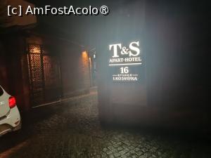 [P30] Cernăuți, T&S Apart-Hotel, Firma de la Poartă noaptea » foto by mprofeanu
 - 
<span class="allrVoted glyphicon glyphicon-heart hidden" id="av1479913"></span>
<a class="m-l-10 hidden" id="sv1479913" onclick="voting_Foto_DelVot(,1479913,28959)" role="button">șterge vot <span class="glyphicon glyphicon-remove"></span></a>
<a id="v91479913" class=" c-red"  onclick="voting_Foto_SetVot(1479913)" role="button"><span class="glyphicon glyphicon-heart-empty"></span> <b>LIKE</b> = Votează poza</a> <img class="hidden"  id="f1479913W9" src="/imagini/loader.gif" border="0" /><span class="AjErrMes hidden" id="e1479913ErM"></span>