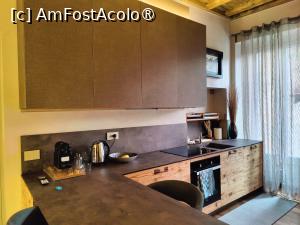 [P10] Epicuro Guest House; bucătăria comună » foto by crismis
 - 
<span class="allrVoted glyphicon glyphicon-heart hidden" id="av1480591"></span>
<a class="m-l-10 hidden" id="sv1480591" onclick="voting_Foto_DelVot(,1480591,28965)" role="button">șterge vot <span class="glyphicon glyphicon-remove"></span></a>
<a id="v91480591" class=" c-red"  onclick="voting_Foto_SetVot(1480591)" role="button"><span class="glyphicon glyphicon-heart-empty"></span> <b>LIKE</b> = Votează poza</a> <img class="hidden"  id="f1480591W9" src="/imagini/loader.gif" border="0" /><span class="AjErrMes hidden" id="e1480591ErM"></span>