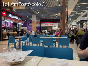 [P05] Hardees Dubai Mall » foto by AZE
 - 
<span class="allrVoted glyphicon glyphicon-heart hidden" id="av1487464"></span>
<a class="m-l-10 hidden" id="sv1487464" onclick="voting_Foto_DelVot(,1487464,28992)" role="button">șterge vot <span class="glyphicon glyphicon-remove"></span></a>
<a id="v91487464" class=" c-red"  onclick="voting_Foto_SetVot(1487464)" role="button"><span class="glyphicon glyphicon-heart-empty"></span> <b>LIKE</b> = Votează poza</a> <img class="hidden"  id="f1487464W9" src="/imagini/loader.gif" border="0" /><span class="AjErrMes hidden" id="e1487464ErM"></span>