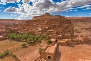 [P22] Ait Ben Haddou - Vedere din vârful dâmbului din P14 » foto by adso <span class="label label-default labelC_thin small">NEVOTABILĂ</span>
