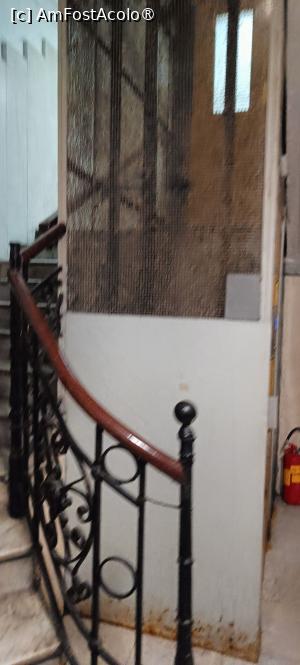 [P03] Scară acces etaj și lift. » foto by tata123 🔱
 - 
<span class="allrVoted glyphicon glyphicon-heart hidden" id="av1526532"></span>
<a class="m-l-10 hidden" id="sv1526532" onclick="voting_Foto_DelVot(,1526532,29041)" role="button">șterge vot <span class="glyphicon glyphicon-remove"></span></a>
<a id="v91526532" class=" c-red"  onclick="voting_Foto_SetVot(1526532)" role="button"><span class="glyphicon glyphicon-heart-empty"></span> <b>LIKE</b> = Votează poza</a> <img class="hidden"  id="f1526532W9" src="/imagini/loader.gif" border="0" /><span class="AjErrMes hidden" id="e1526532ErM"></span>