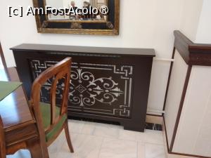 [P16] Mobilier pentru calorifer » foto by Mitica49
 - 
<span class="allrVoted glyphicon glyphicon-heart hidden" id="av1489725"></span>
<a class="m-l-10 hidden" id="sv1489725" onclick="voting_Foto_DelVot(,1489725,29046)" role="button">șterge vot <span class="glyphicon glyphicon-remove"></span></a>
<a id="v91489725" class=" c-red"  onclick="voting_Foto_SetVot(1489725)" role="button"><span class="glyphicon glyphicon-heart-empty"></span> <b>LIKE</b> = Votează poza</a> <img class="hidden"  id="f1489725W9" src="/imagini/loader.gif" border="0" /><span class="AjErrMes hidden" id="e1489725ErM"></span>
