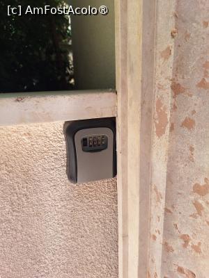 [P07] Aici ridici si predai cheia... » foto by crina_irinel
 - 
<span class="allrVoted glyphicon glyphicon-heart hidden" id="av1492716"></span>
<a class="m-l-10 hidden" id="sv1492716" onclick="voting_Foto_DelVot(,1492716,29067)" role="button">șterge vot <span class="glyphicon glyphicon-remove"></span></a>
<a id="v91492716" class=" c-red"  onclick="voting_Foto_SetVot(1492716)" role="button"><span class="glyphicon glyphicon-heart-empty"></span> <b>LIKE</b> = Votează poza</a> <img class="hidden"  id="f1492716W9" src="/imagini/loader.gif" border="0" /><span class="AjErrMes hidden" id="e1492716ErM"></span>