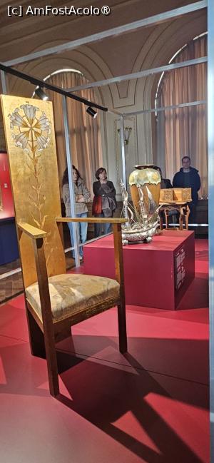 [P07] Cazino Constanța - Din expozitia obiectelor ce au aparținut Reginei Maria - scaun, samovar si suport umbrele » foto by kmy
 - 
<span class="allrVoted glyphicon glyphicon-heart hidden" id="av1522881"></span>
<a class="m-l-10 hidden" id="sv1522881" onclick="voting_Foto_DelVot(,1522881,29149)" role="button">șterge vot <span class="glyphicon glyphicon-remove"></span></a>
<a id="v91522881" class=" c-red"  onclick="voting_Foto_SetVot(1522881)" role="button"><span class="glyphicon glyphicon-heart-empty"></span> <b>LIKE</b> = Votează poza</a> <img class="hidden"  id="f1522881W9" src="/imagini/loader.gif" border="0" /><span class="AjErrMes hidden" id="e1522881ErM"></span>