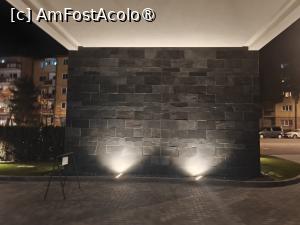 [P05] B The Hotel - la intrarea în hotel » foto by creivean
 - 
<span class="allrVoted glyphicon glyphicon-heart hidden" id="av1504710"></span>
<a class="m-l-10 hidden" id="sv1504710" onclick="voting_Foto_DelVot(,1504710,29167)" role="button">șterge vot <span class="glyphicon glyphicon-remove"></span></a>
<a id="v91504710" class=" c-red"  onclick="voting_Foto_SetVot(1504710)" role="button"><span class="glyphicon glyphicon-heart-empty"></span> <b>LIKE</b> = Votează poza</a> <img class="hidden"  id="f1504710W9" src="/imagini/loader.gif" border="0" /><span class="AjErrMes hidden" id="e1504710ErM"></span>