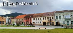 [P16] Case colorate în Piața Eroilor. » foto by tata123 🔱
 - 
<span class="allrVoted glyphicon glyphicon-heart hidden" id="av1505398"></span>
<a class="m-l-10 hidden" id="sv1505398" onclick="voting_Foto_DelVot(,1505398,29173)" role="button">șterge vot <span class="glyphicon glyphicon-remove"></span></a>
<a id="v91505398" class=" c-red"  onclick="voting_Foto_SetVot(1505398)" role="button"><span class="glyphicon glyphicon-heart-empty"></span> <b>LIKE</b> = Votează poza</a> <img class="hidden"  id="f1505398W9" src="/imagini/loader.gif" border="0" /><span class="AjErrMes hidden" id="e1505398ErM"></span>