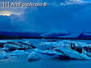 [P34] Laguna Ghețarului Jokulsarlon » foto by adso
 - 
<span class="allrVoted glyphicon glyphicon-heart hidden" id="av1507831"></span>
<a class="m-l-10 hidden" id="sv1507831" onclick="voting_Foto_DelVot(,1507831,29183)" role="button">șterge vot <span class="glyphicon glyphicon-remove"></span></a>
<a id="v91507831" class=" c-red"  onclick="voting_Foto_SetVot(1507831)" role="button"><span class="glyphicon glyphicon-heart-empty"></span> <b>LIKE</b> = Votează poza</a> <img class="hidden"  id="f1507831W9" src="/imagini/loader.gif" border="0" /><span class="AjErrMes hidden" id="e1507831ErM"></span>