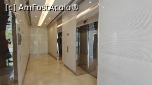 [P09] Al Bateen Residences by Happy Season , pe hol » foto by elenaadina
 - 
<span class="allrVoted glyphicon glyphicon-heart hidden" id="av1509614"></span>
<a class="m-l-10 hidden" id="sv1509614" onclick="voting_Foto_DelVot(,1509614,29194)" role="button">șterge vot <span class="glyphicon glyphicon-remove"></span></a>
<a id="v91509614" class=" c-red"  onclick="voting_Foto_SetVot(1509614)" role="button"><span class="glyphicon glyphicon-heart-empty"></span> <b>LIKE</b> = Votează poza</a> <img class="hidden"  id="f1509614W9" src="/imagini/loader.gif" border="0" /><span class="AjErrMes hidden" id="e1509614ErM"></span>