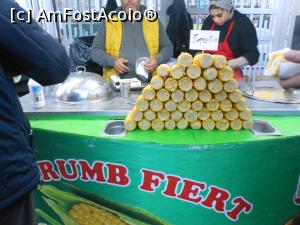 [P33] București - T&acirc;rgul de Crăciun 2022. O expoziție de porumb fiert. » foto by iulianic
 - 
<span class="allrVoted glyphicon glyphicon-heart hidden" id="av1341657"></span>
<a class="m-l-10 hidden" id="sv1341657" onclick="voting_Foto_DelVot(,1341657,29197)" role="button">șterge vot <span class="glyphicon glyphicon-remove"></span></a>
<a id="v91341657" class=" c-red"  onclick="voting_Foto_SetVot(1341657)" role="button"><span class="glyphicon glyphicon-heart-empty"></span> <b>LIKE</b> = Votează poza</a> <img class="hidden"  id="f1341657W9" src="/imagini/loader.gif" border="0" /><span class="AjErrMes hidden" id="e1341657ErM"></span>