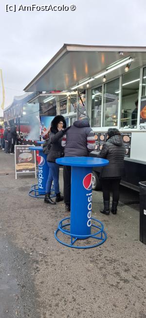 [P25] București - Târgul de Crăciun Berceni. Oferte. » foto by iulianic
 - 
<span class="allrVoted glyphicon glyphicon-heart hidden" id="av1459581"></span>
<a class="m-l-10 hidden" id="sv1459581" onclick="voting_Foto_DelVot(,1459581,29197)" role="button">șterge vot <span class="glyphicon glyphicon-remove"></span></a>
<a id="v91459581" class=" c-red"  onclick="voting_Foto_SetVot(1459581)" role="button"><span class="glyphicon glyphicon-heart-empty"></span> <b>LIKE</b> = Votează poza</a> <img class="hidden"  id="f1459581W9" src="/imagini/loader.gif" border="0" /><span class="AjErrMes hidden" id="e1459581ErM"></span>