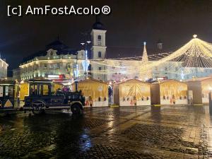 [P06] Piața Mare » foto by AZE
 - 
<span class="allrVoted glyphicon glyphicon-heart hidden" id="av1341691"></span>
<a class="m-l-10 hidden" id="sv1341691" onclick="voting_Foto_DelVot(,1341691,29199)" role="button">șterge vot <span class="glyphicon glyphicon-remove"></span></a>
<a id="v91341691" class=" c-red"  onclick="voting_Foto_SetVot(1341691)" role="button"><span class="glyphicon glyphicon-heart-empty"></span> <b>LIKE</b> = Votează poza</a> <img class="hidden"  id="f1341691W9" src="/imagini/loader.gif" border="0" /><span class="AjErrMes hidden" id="e1341691ErM"></span>