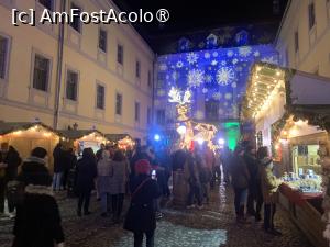 [P21] T&acirc;rg de crăciun la palat » foto by AZE
 - 
<span class="allrVoted glyphicon glyphicon-heart hidden" id="av1399712"></span>
<a class="m-l-10 hidden" id="sv1399712" onclick="voting_Foto_DelVot(,1399712,29199)" role="button">șterge vot <span class="glyphicon glyphicon-remove"></span></a>
<a id="v91399712" class=" c-red"  onclick="voting_Foto_SetVot(1399712)" role="button"><span class="glyphicon glyphicon-heart-empty"></span> <b>LIKE</b> = Votează poza</a> <img class="hidden"  id="f1399712W9" src="/imagini/loader.gif" border="0" /><span class="AjErrMes hidden" id="e1399712ErM"></span>