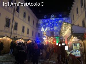 [P22] T&acirc;rg de crăciun la palat » foto by AZE
 - 
<span class="allrVoted glyphicon glyphicon-heart hidden" id="av1399713"></span>
<a class="m-l-10 hidden" id="sv1399713" onclick="voting_Foto_DelVot(,1399713,29199)" role="button">șterge vot <span class="glyphicon glyphicon-remove"></span></a>
<a id="v91399713" class=" c-red"  onclick="voting_Foto_SetVot(1399713)" role="button"><span class="glyphicon glyphicon-heart-empty"></span> <b>LIKE</b> = Votează poza</a> <img class="hidden"  id="f1399713W9" src="/imagini/loader.gif" border="0" /><span class="AjErrMes hidden" id="e1399713ErM"></span>