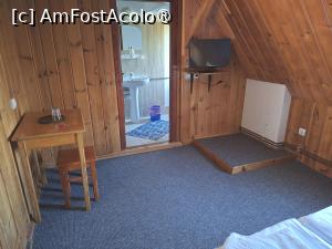 [P17] Pensiunea Cristina - camera mea » foto by Carmen Ion
 - 
<span class="allrVoted glyphicon glyphicon-heart hidden" id="av1510264"></span>
<a class="m-l-10 hidden" id="sv1510264" onclick="voting_Foto_DelVot(,1510264,29200)" role="button">șterge vot <span class="glyphicon glyphicon-remove"></span></a>
<a id="v91510264" class=" c-red"  onclick="voting_Foto_SetVot(1510264)" role="button"><span class="glyphicon glyphicon-heart-empty"></span> <b>LIKE</b> = Votează poza</a> <img class="hidden"  id="f1510264W9" src="/imagini/loader.gif" border="0" /><span class="AjErrMes hidden" id="e1510264ErM"></span>