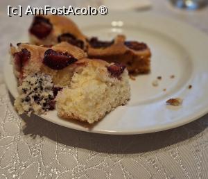 [P30] Pensiunea Cristina - cina » foto by Carmen Ion
 - 
<span class="allrVoted glyphicon glyphicon-heart hidden" id="av1510277"></span>
<a class="m-l-10 hidden" id="sv1510277" onclick="voting_Foto_DelVot(,1510277,29200)" role="button">șterge vot <span class="glyphicon glyphicon-remove"></span></a>
<a id="v91510277" class=" c-red"  onclick="voting_Foto_SetVot(1510277)" role="button"><span class="glyphicon glyphicon-heart-empty"></span> <b>LIKE</b> = Votează poza</a> <img class="hidden"  id="f1510277W9" src="/imagini/loader.gif" border="0" /><span class="AjErrMes hidden" id="e1510277ErM"></span>