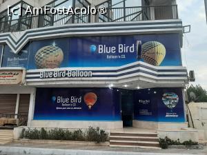 [P67] Drumul de la hotel către oraș
(Aici: o agenție care vinde ascensiuni cu balonul peste Valea Regilor, la 40 de dolari, nu 50, cum ne-a păcălit pe noi Ali.) » foto by adso
 - 
<span class="allrVoted glyphicon glyphicon-heart hidden" id="av1511248"></span>
<a class="m-l-10 hidden" id="sv1511248" onclick="voting_Foto_DelVot(,1511248,29205)" role="button">șterge vot <span class="glyphicon glyphicon-remove"></span></a>
<a id="v91511248" class=" c-red"  onclick="voting_Foto_SetVot(1511248)" role="button"><span class="glyphicon glyphicon-heart-empty"></span> <b>LIKE</b> = Votează poza</a> <img class="hidden"  id="f1511248W9" src="/imagini/loader.gif" border="0" /><span class="AjErrMes hidden" id="e1511248ErM"></span>