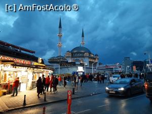 [P68] Moscheea Taksim » foto by adso
 - 
<span class="allrVoted glyphicon glyphicon-heart hidden" id="av1512946"></span>
<a class="m-l-10 hidden" id="sv1512946" onclick="voting_Foto_DelVot(,1512946,29218)" role="button">șterge vot <span class="glyphicon glyphicon-remove"></span></a>
<a id="v91512946" class=" c-red"  onclick="voting_Foto_SetVot(1512946)" role="button"><span class="glyphicon glyphicon-heart-empty"></span> <b>LIKE</b> = Votează poza</a> <img class="hidden"  id="f1512946W9" src="/imagini/loader.gif" border="0" /><span class="AjErrMes hidden" id="e1512946ErM"></span>